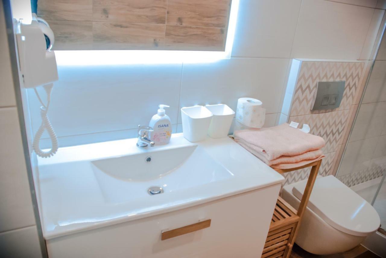 Noclegi "Boczna 5A" Apartamenty Goscinne Szczawno-Zdroj Exterior photo