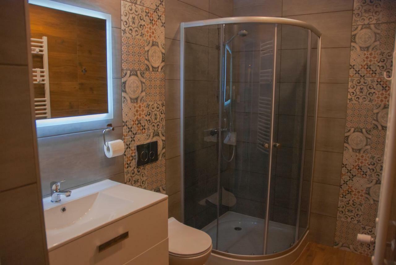 Noclegi "Boczna 5A" Apartamenty Goscinne Szczawno-Zdroj Exterior photo